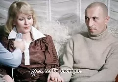Mooie sex filmpje s blonde zuigt haar vriendin