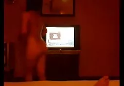 Ik plantte mijn nederlanse sexfilms dochter op het bal.