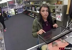 Anaal Debuut Sandra gratis porno kijk