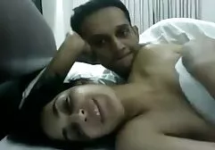 Mooie blonde verlicht een saaie dag voor gratis amateur seksfilms een man