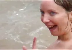 Twee gebruinde meisjes genieten van nl porno films mannen.