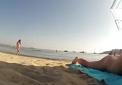 Mam vraagt gratis amateur seksfilms om seks met de jongen.